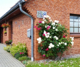 Cozy Apartment located in Rovershagen with Garden