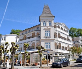 Fewo 15 mit Balkon und Strandkorb Villa Sonneck