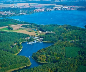 Marina Eldenburg - Ferienhäuser und Bootsverleih am Tor zur Müritz