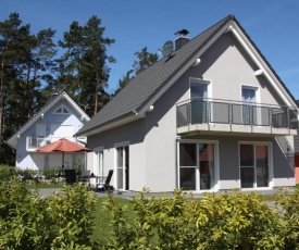 K 72 - schickes Ferienhaus mit Sauna, Garten & Sonnenterrasse in Röbel an der Müritz